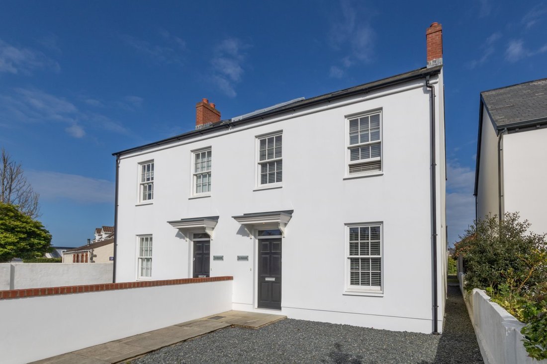 House in United Kingdom 1 - 14850801