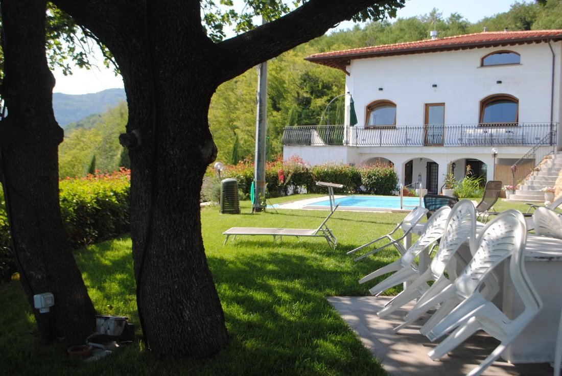 Farm Ranch in Center, Pescia, Tuscany 3 - 14849212