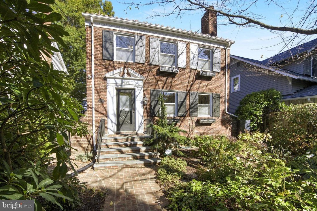 Brick Colonial In The Heart In Washington, District Of Columbia, United
