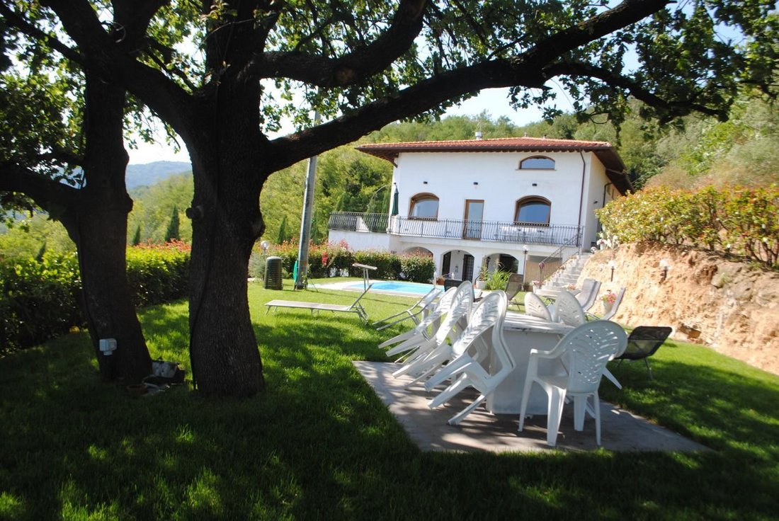 Farm Ranch in Center, Pescia, Tuscany 2 - 14849212