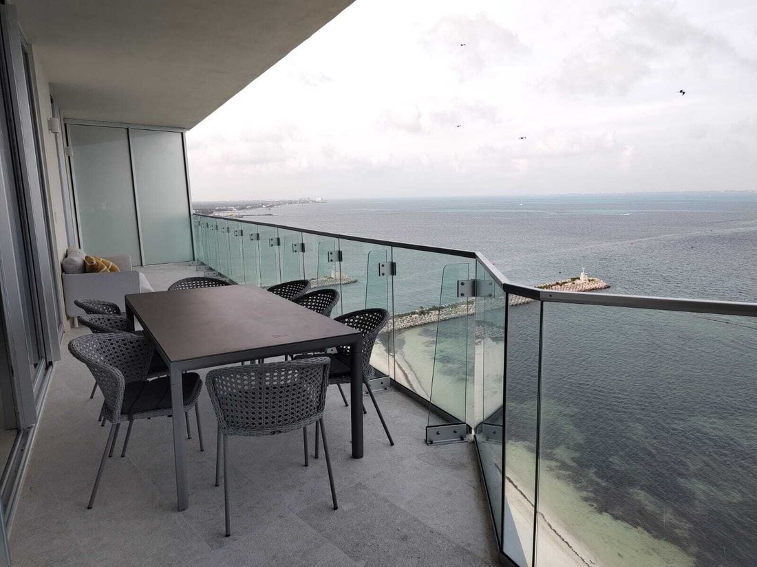 Exclusive Beach Front Apartment For Sale Puerto In Cancún, Quintana Roo