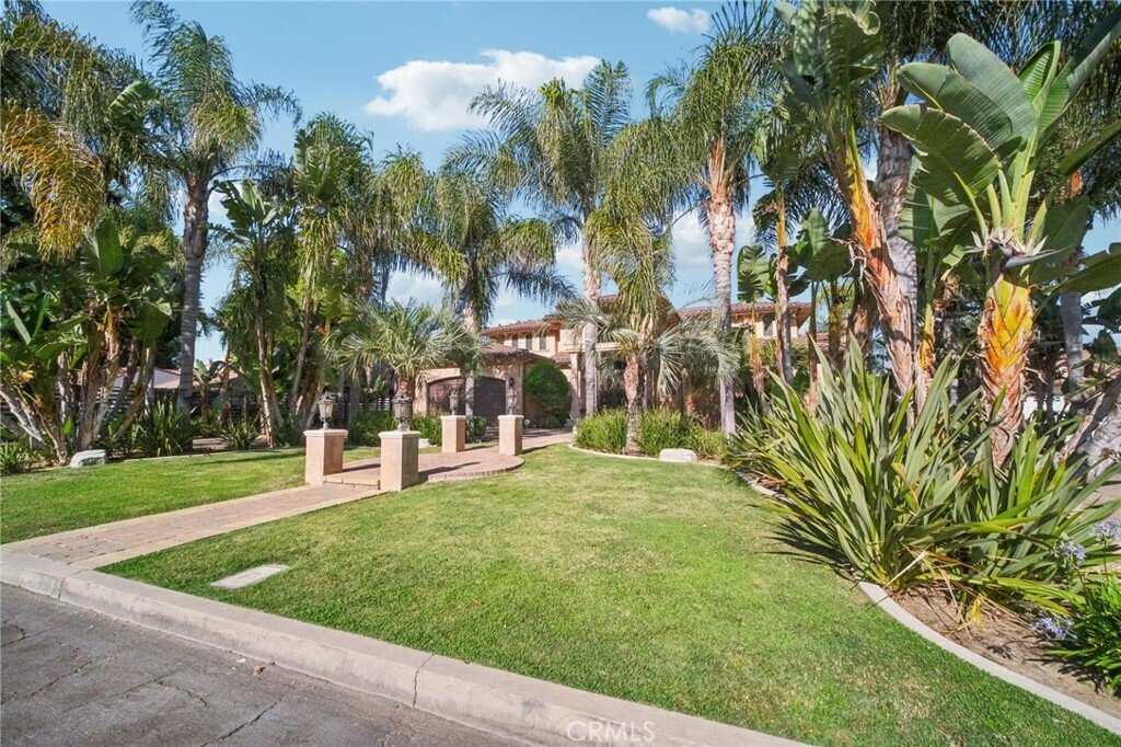 Custom Mediterranean Villa In In Los Angeles, California, United States