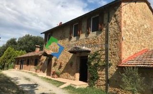 Country House in San Gimignano, Tuscany, Italy 1