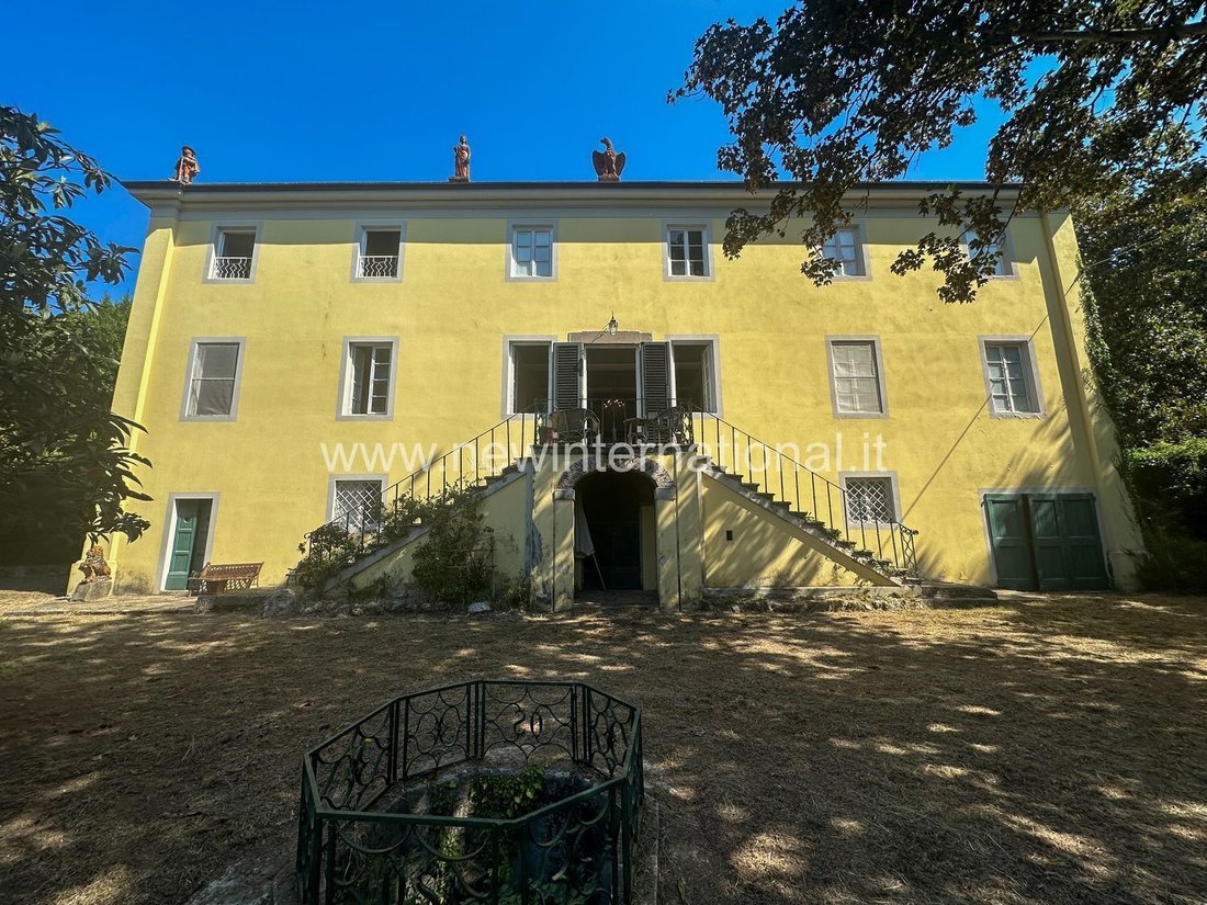 House in San Macario In Piano, Lucca, Tuscany 1 - 14848332