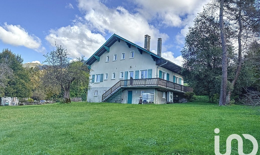 Vente Maison Traditionnelle 9 Pièces In Villard, Auvergne Rhône Alpes