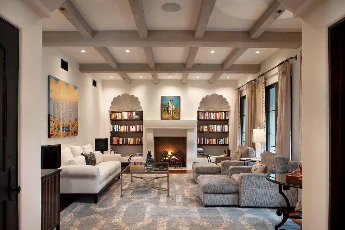 Desert Oasis On Mummy Mountain In Paradise Valley, Arizona, United