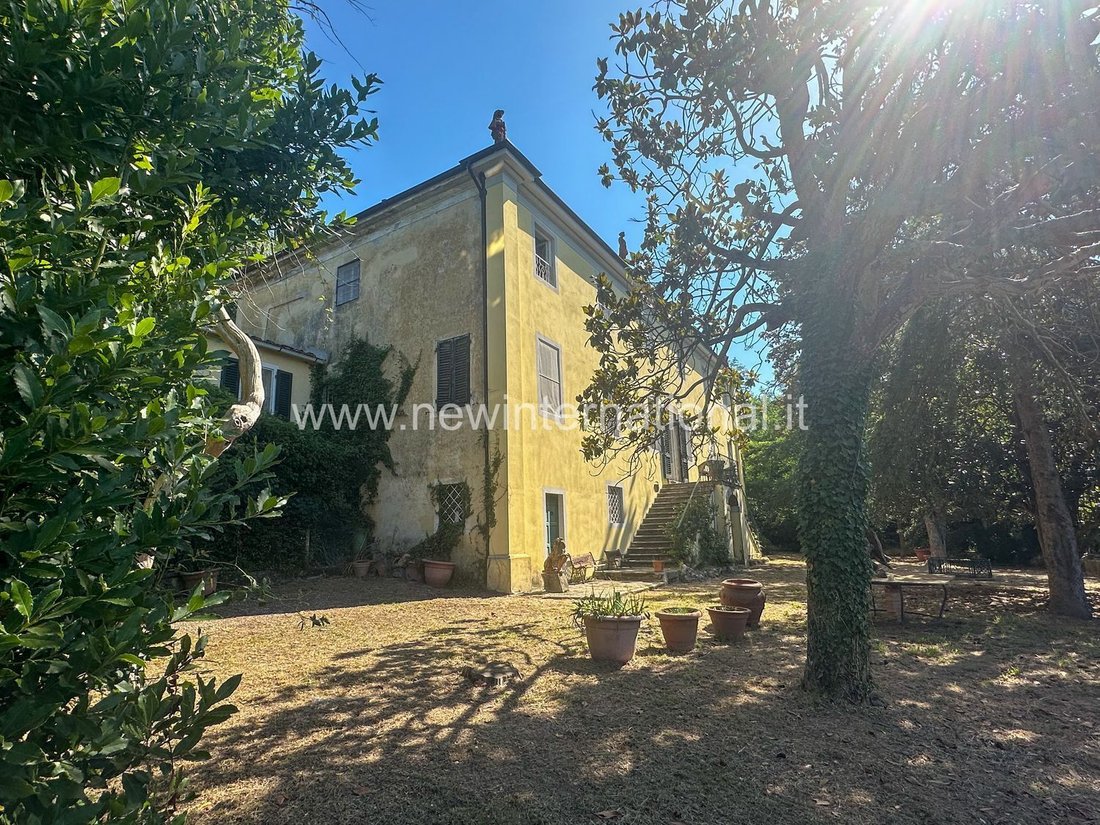 House in San Macario In Piano, Lucca, Tuscany 3 - 14848332