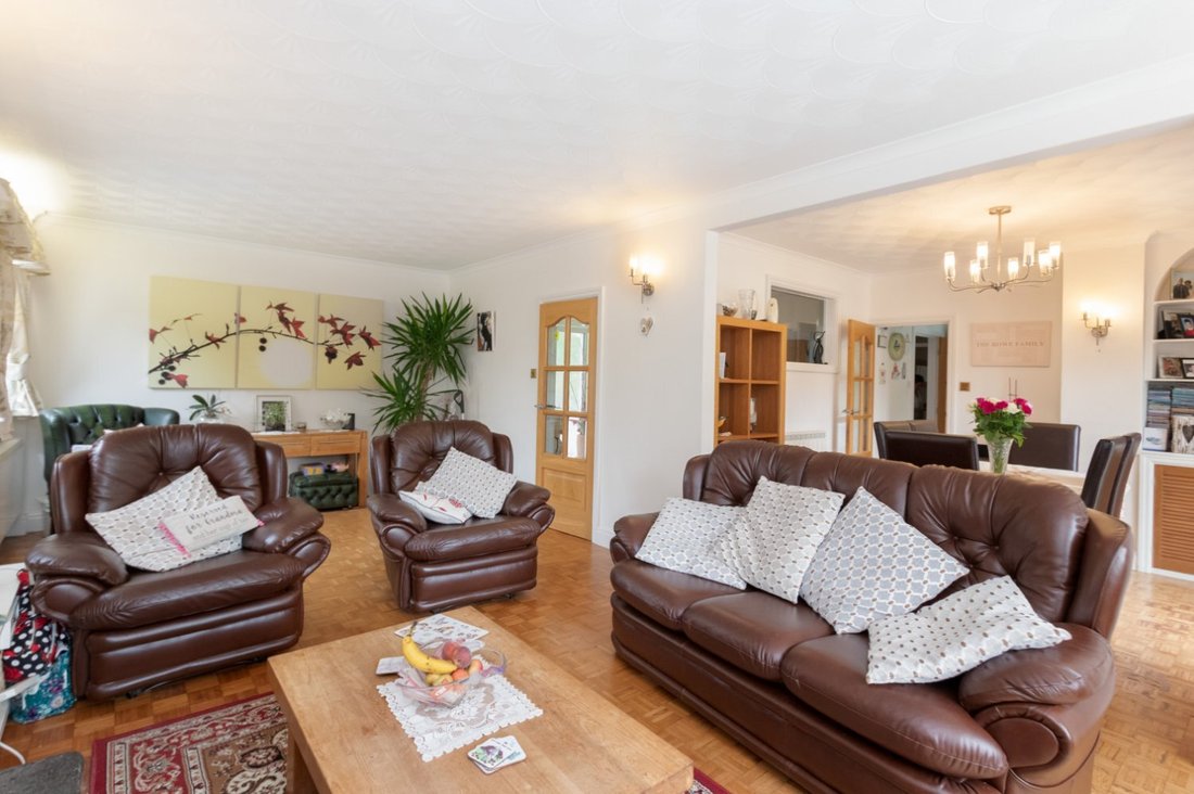 Bungalow in England 3 - 14850839