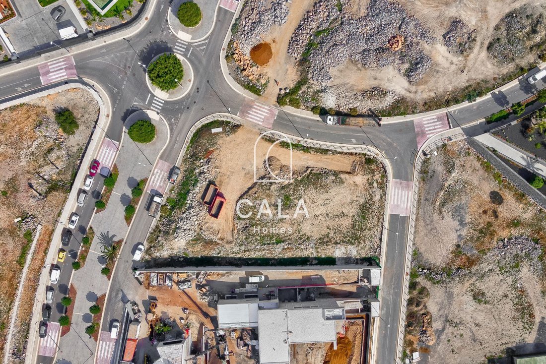 Land in La Caleta, Adeje, Canary Islands 2 - 14847905