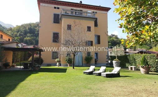 House in Fabbriche di Vergemoli, Tuscany, Italy 1
