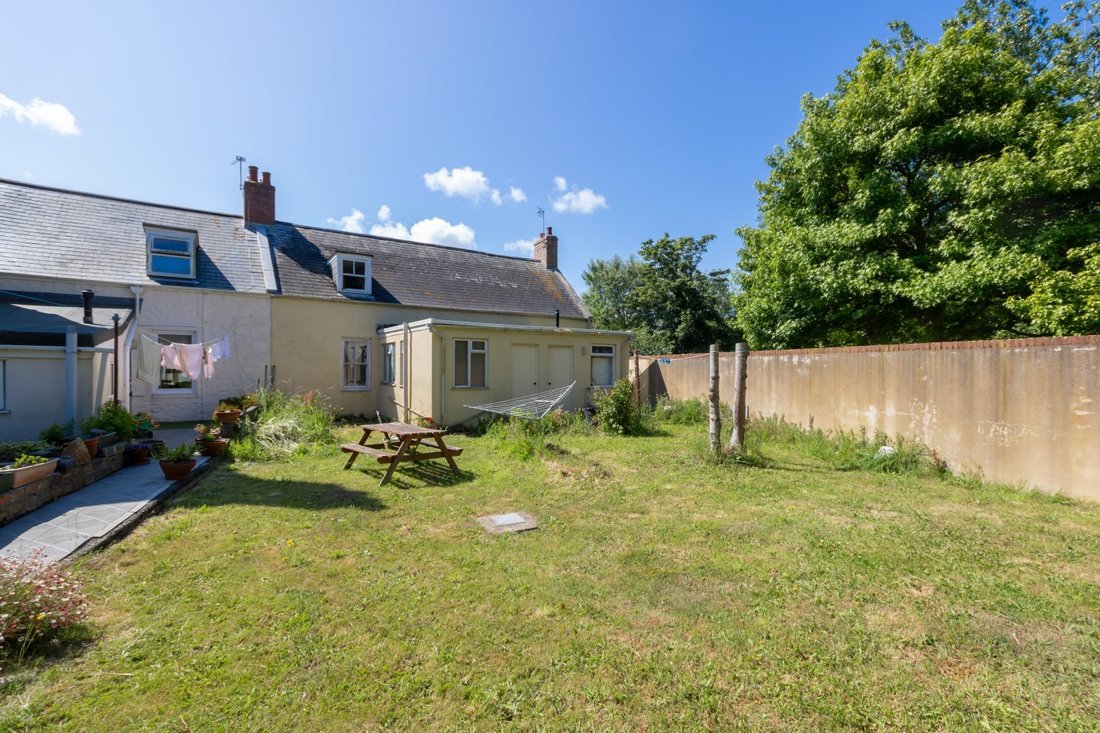 House in England 2 - 14850777