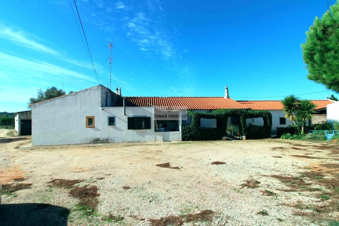 Joint Sale Of 2 Mixed Buildings In Lagos In Lagos, Algarve, Portugal