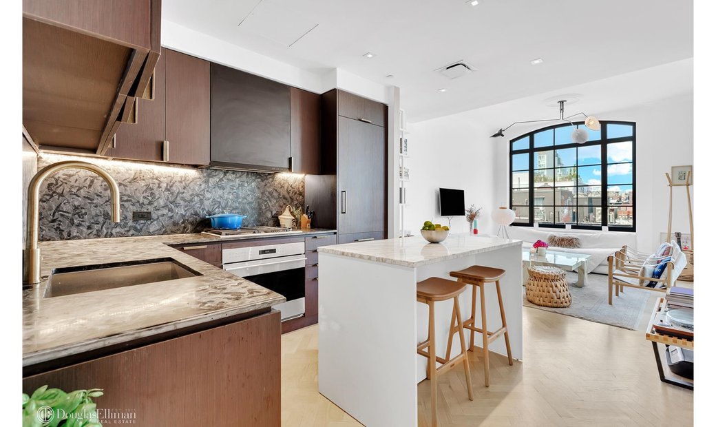 Condo New York In New York, New York, United States For Sale (14848073)