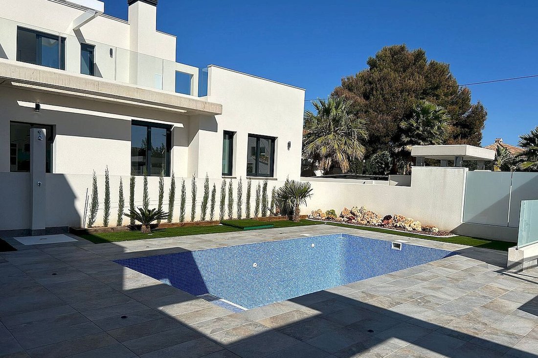 Villa in el Campello, Valencian Community, Spain 1 - 14848911