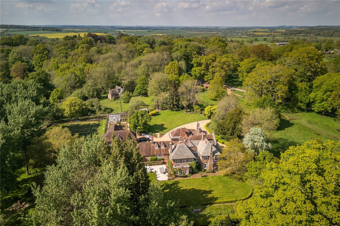 House in Pamphill, England 2 - 14851132