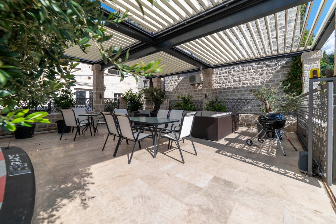 Charming Waterfront Stone House In Perast, Kotor Municipality