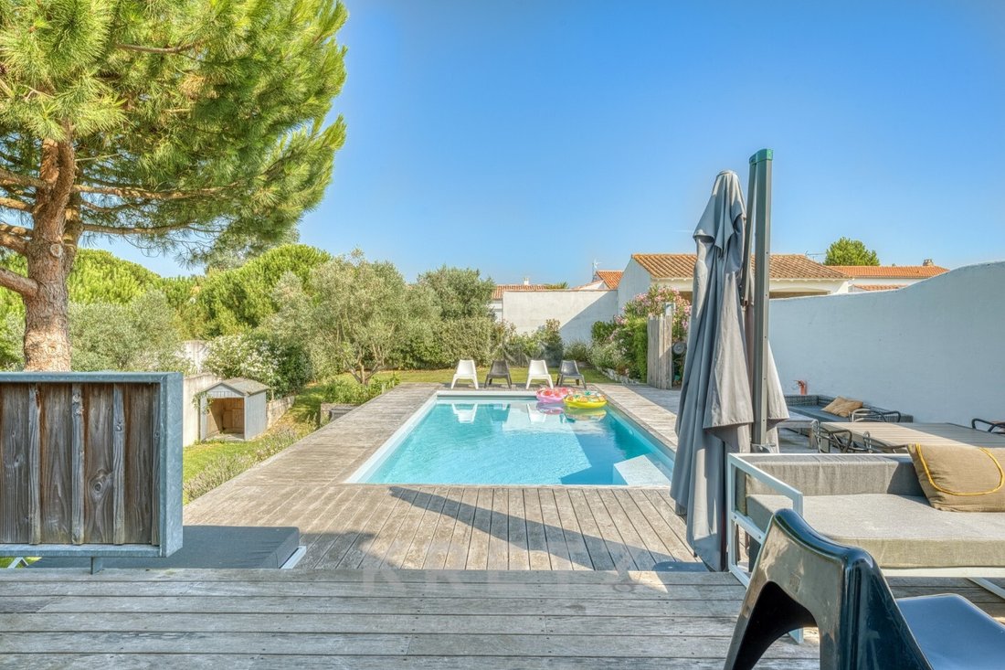 Contemporary In The Heart Of In Rivedoux Plage, Nouvelle Aquitaine