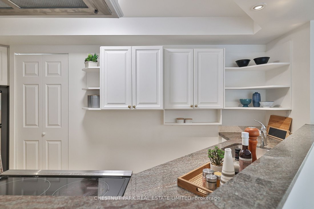 305 736 Bay St In Toronto, Ontario, Canada For Sale (14855386)