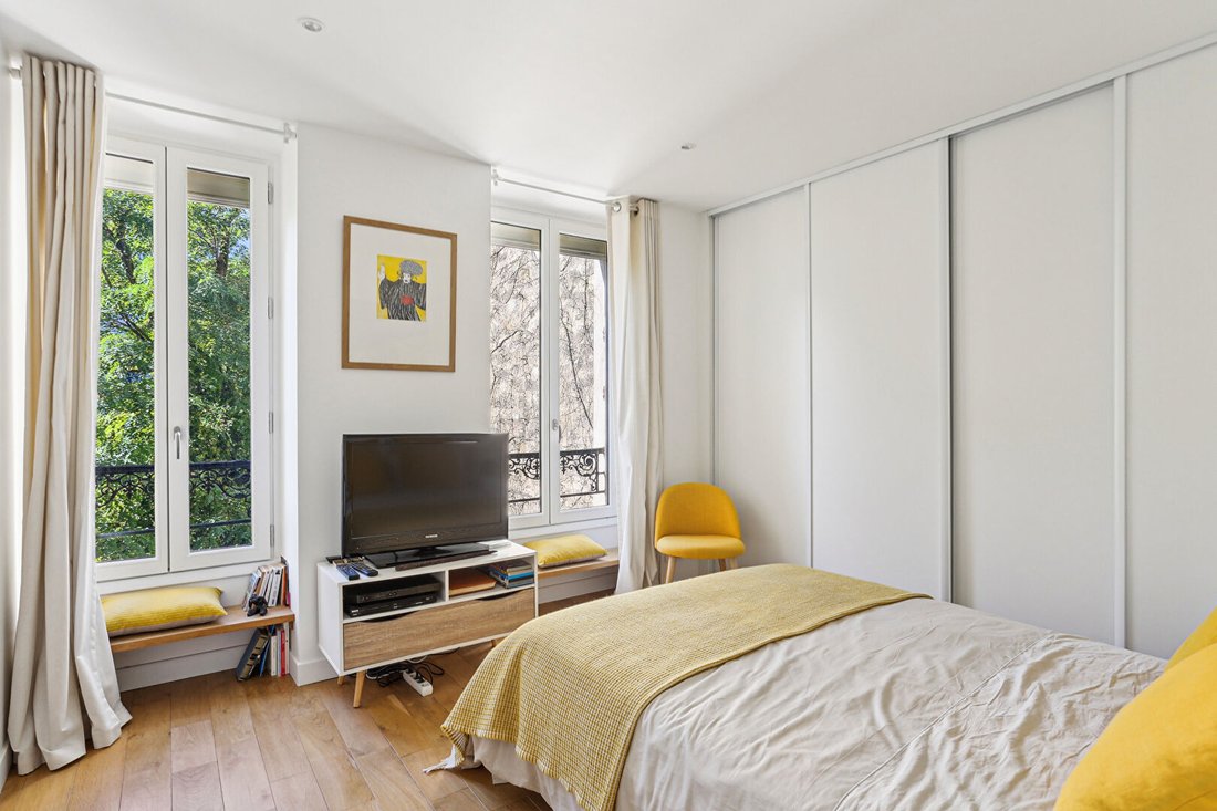 Apartment In Paris, île De France, France For Sale (14854396)