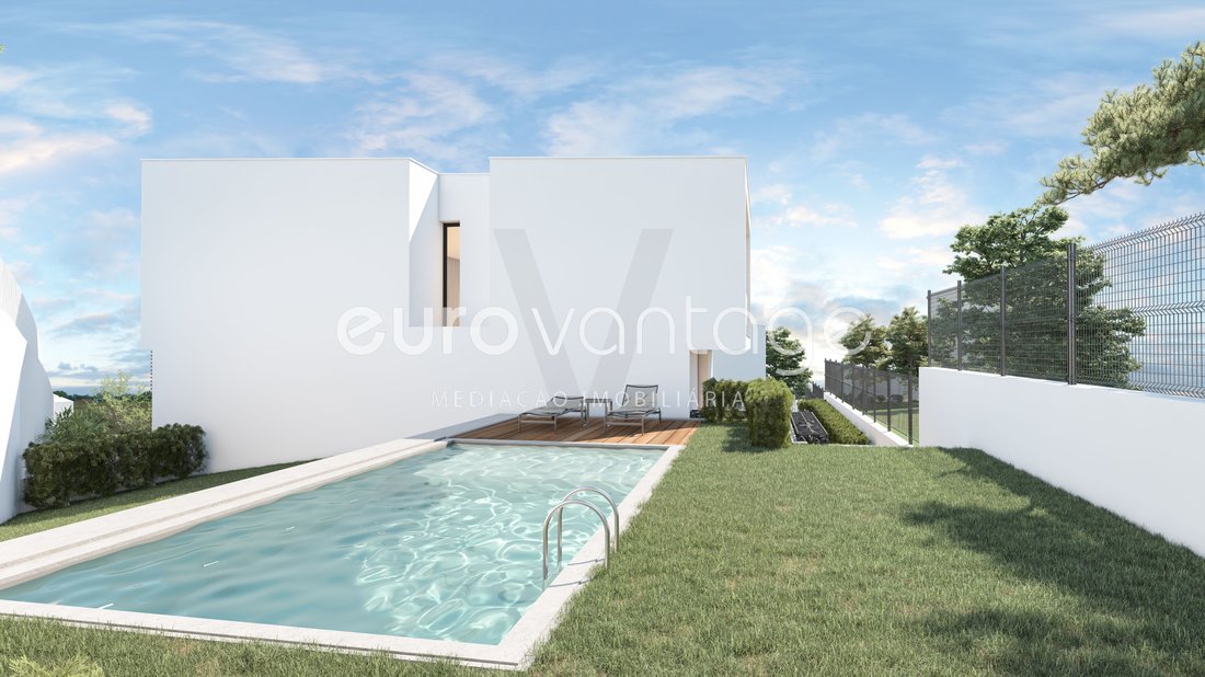 Leiria Town House In Leiria, Leiria District, Portugal For Sale (14852930)