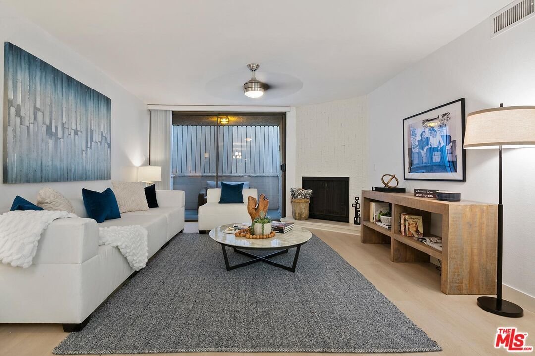 Condo Los Angeles In Los Angeles, California, United States For Sale
