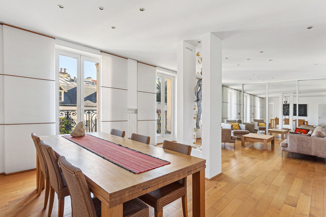 Apartment In Paris, île De France, France For Sale (14854396)