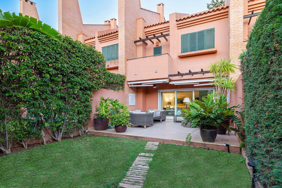 House in Marbella, Andalusia, Spain 5 - 14855321