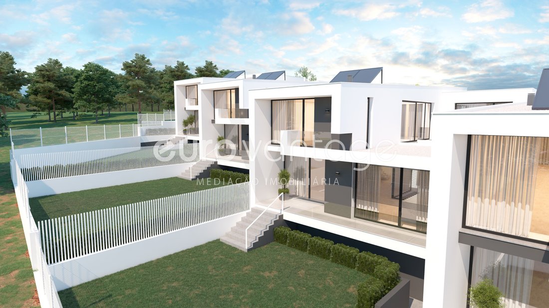 Leiria Town House In Leiria, Leiria District, Portugal For Sale (14852923)