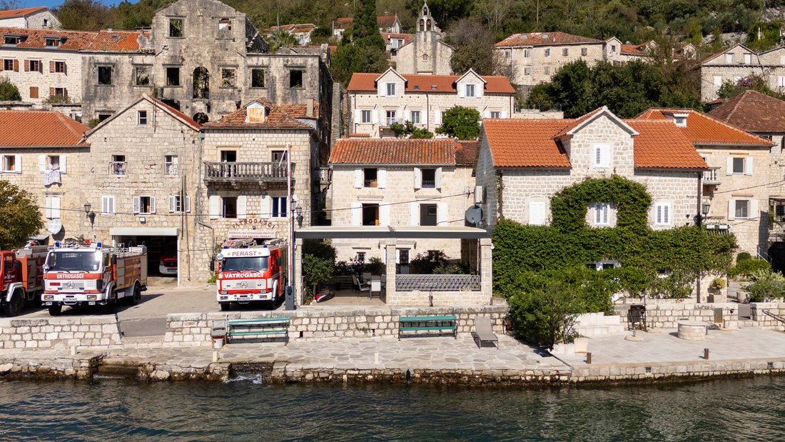 Charming Waterfront Stone House In Perast, Kotor Municipality