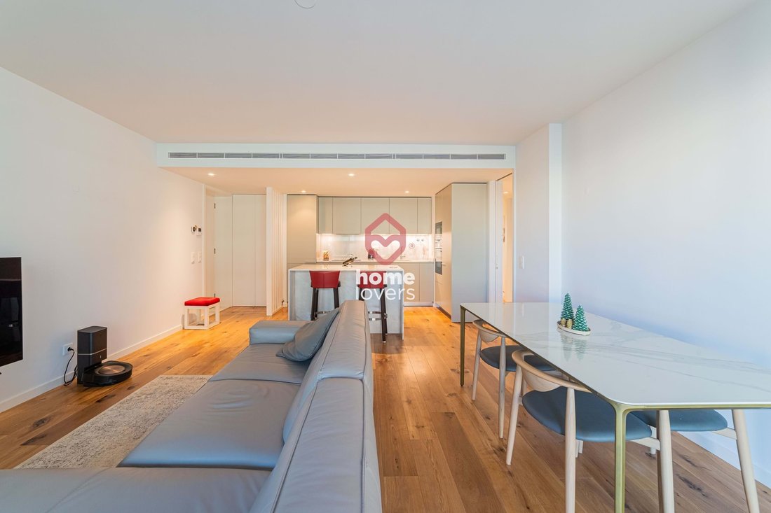 To Buy * T2 Lisbon Algés In Oeiras, Lisbon, Portugal For Sale