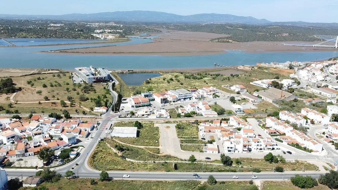 Land in Estombar e Parchal, Algarve, Portugal 1 - 14851622