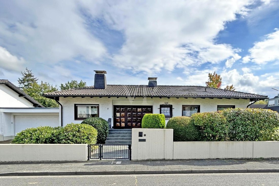 Spacious Bungalow In A Popular Area In Bonn, North Rhine Westphalia