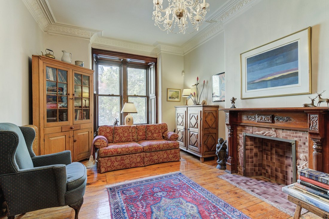 Montral (Ville Marie), Qubec In Montréal, Quebec, Canada For Sale