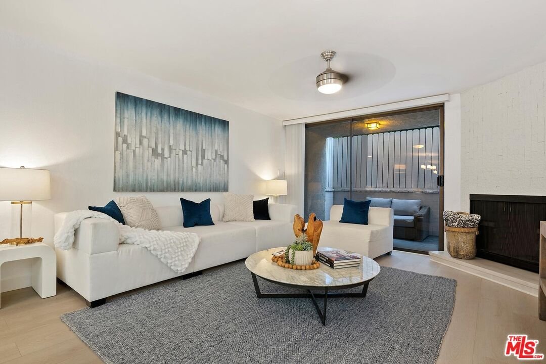 Condo Los Angeles In Los Angeles, California, United States For Sale