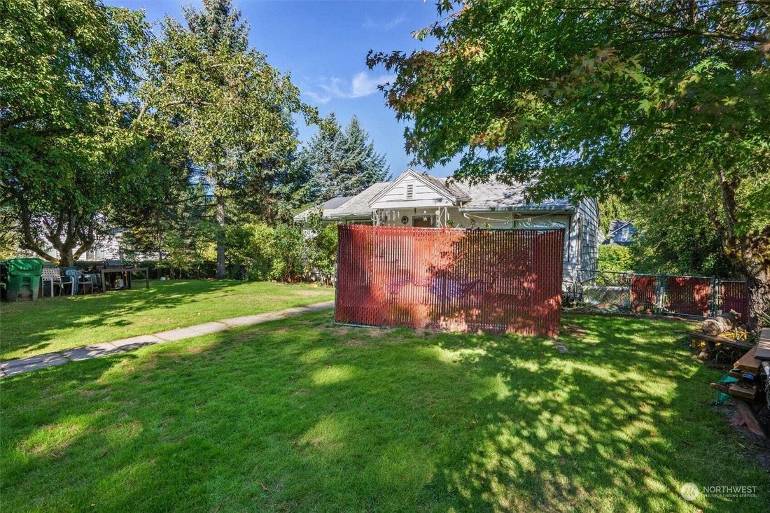 Single Family For Sale In Seattle In Seattle, Washington, United States