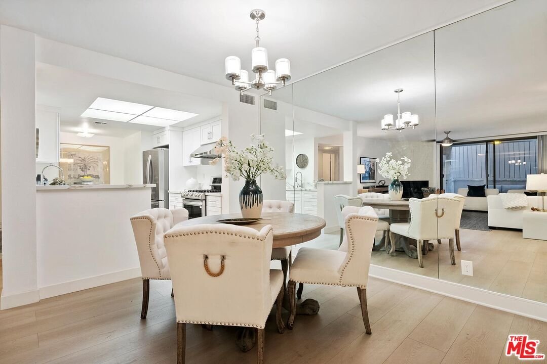 Condo Los Angeles In Los Angeles, California, United States For Sale