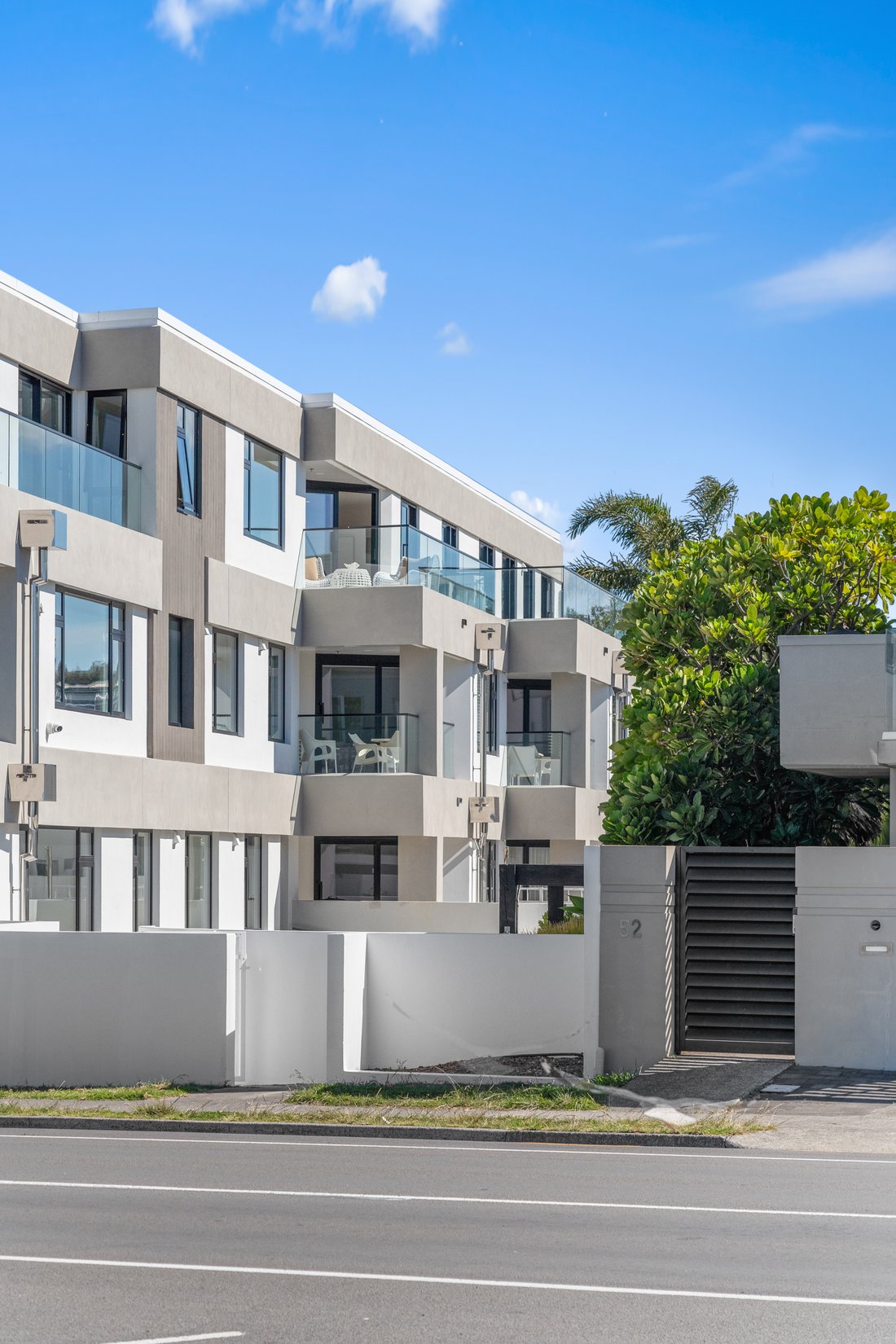 Belle Mer Marine Parade In Mount Maunganui, Bay Of Plenty, New Zealand