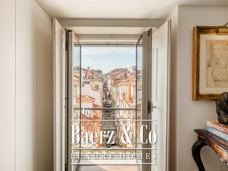 2 Bedroom Apartment In Chiado With Two Terraces, In Lisboa, Lisbon