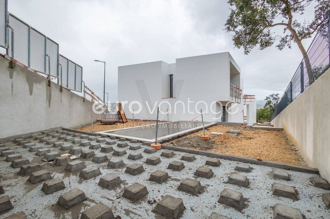 Leiria Town House In Leiria, Leiria District, Portugal For Sale (14852930)