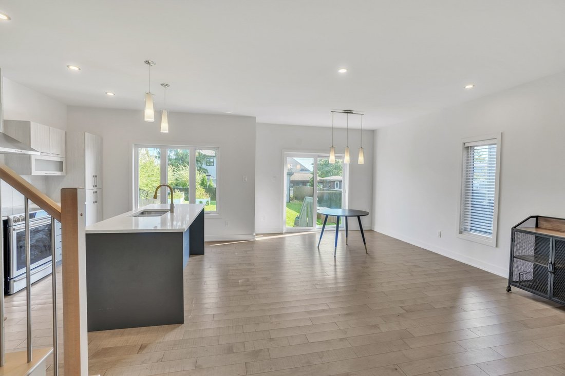 Gatineau (Gatineau) Residential In Gatineau, Quebec, Canada For Sale