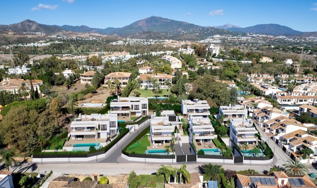 Villa In Estepona, Andalusia, Spain For Sale (14855188)