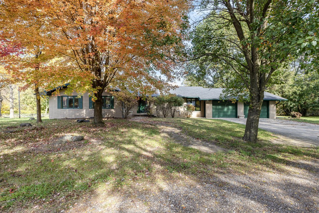 4 Bedrooms Farm/Ranch In La Porte, Indiana, United States For Sale