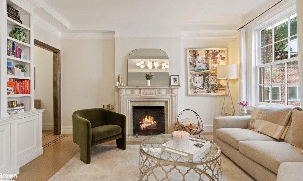 Greenwich Village Pre War Gem In New York, New York, United States For