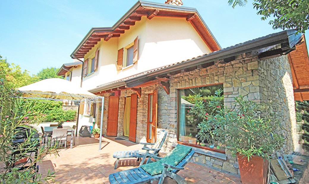 Bergamo Loreto Villa With Garden And Garage In Bergamo, Lombardy, Italy