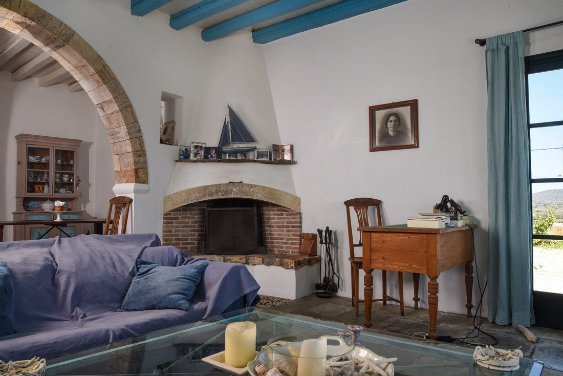 Atmospheric Residence With A View In Kythira, Greece For Sale (14855909)