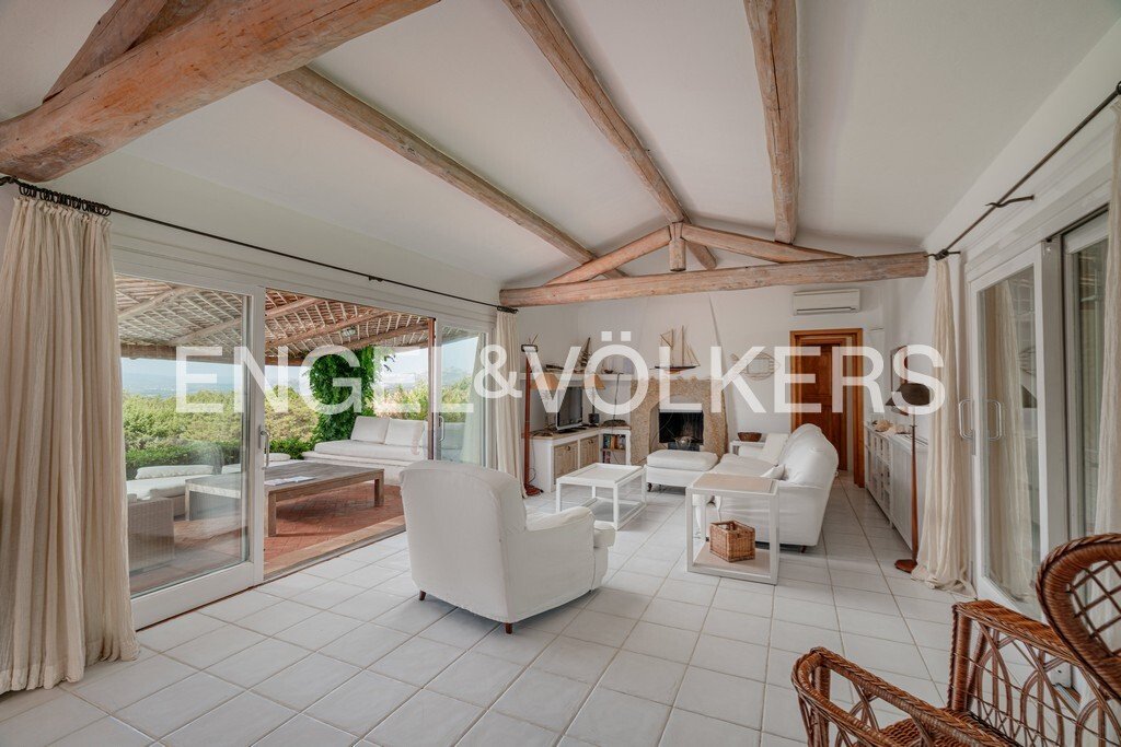Villa in San Pantaleo, Olbia, Italy 3 - 14856179
