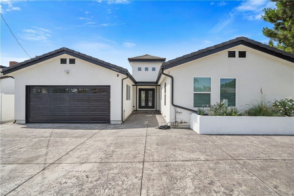 Modern Elegant Home In Los Angeles, California, United States For Sale