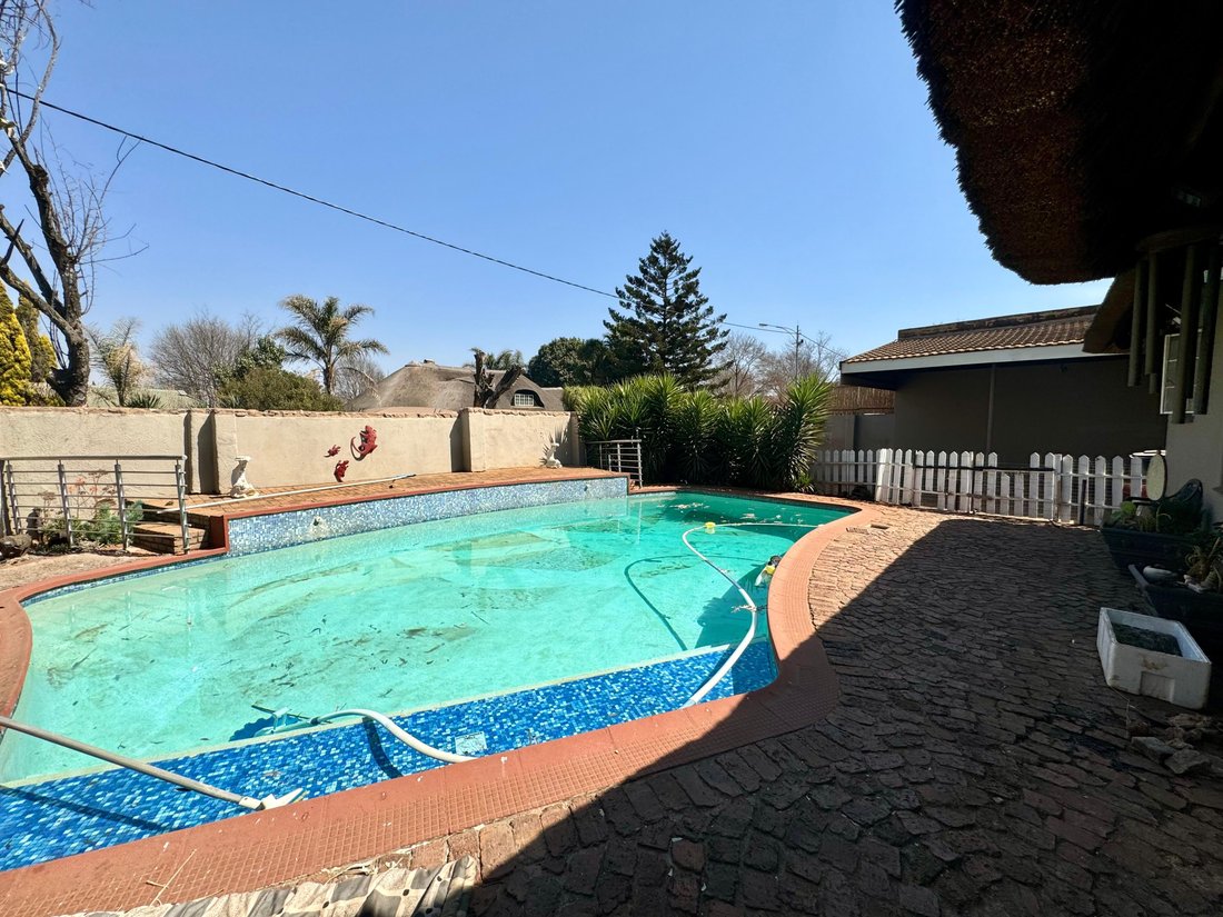 A Dream Home With Endless Potential In In Springs, Gauteng, South