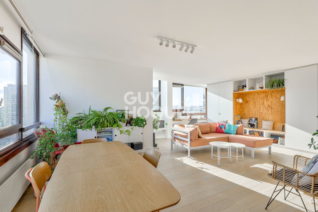 Apartment In Paris, île De France, France For Sale (14858316)