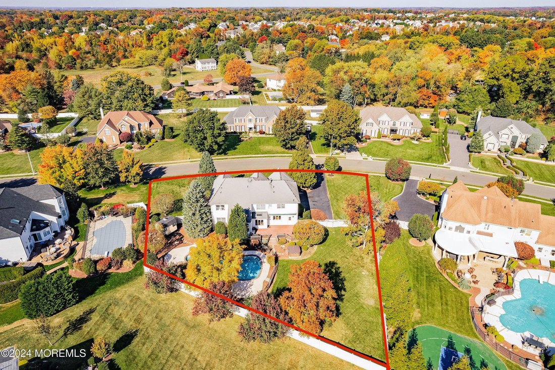 Residential Freehold In Freehold Township, New Jersey, United States For Sale (14857776)